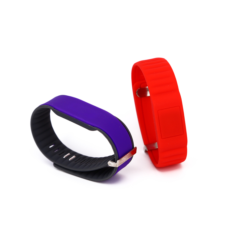 Custom RFID NFC Silicone Wristband Manufacturer for Smart Bracelet